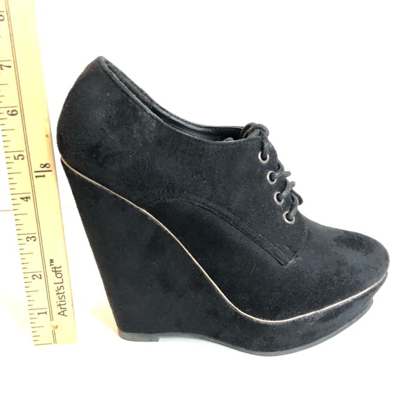 Woman’s suede black lace up platform wedge shoes size 6 - Picture 9 of 15
